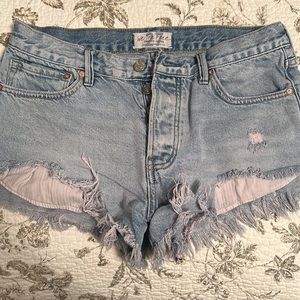 We The Free Denim Shorts size 27